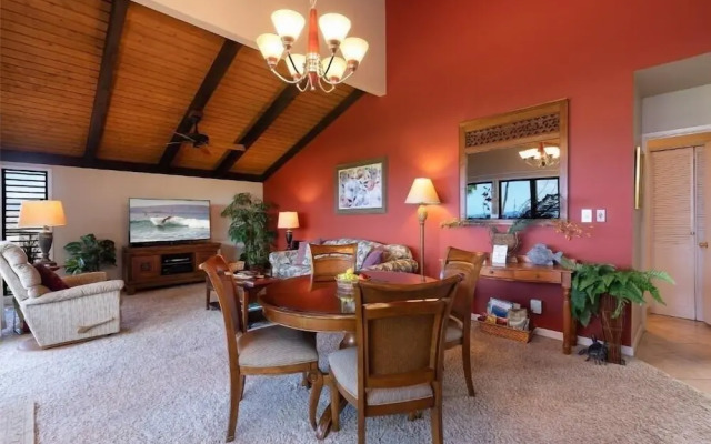 Wailea Ekolu, #312 1 Bedroom Condo by RedAwning