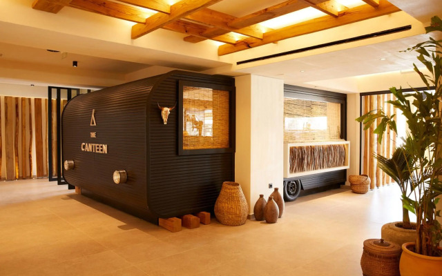 The Syntopia Hotel