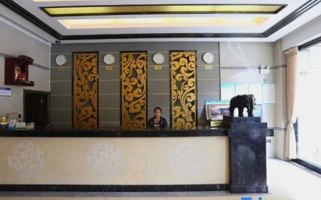 Ruile Hotel (Fuyang Taohuayuan Branch)