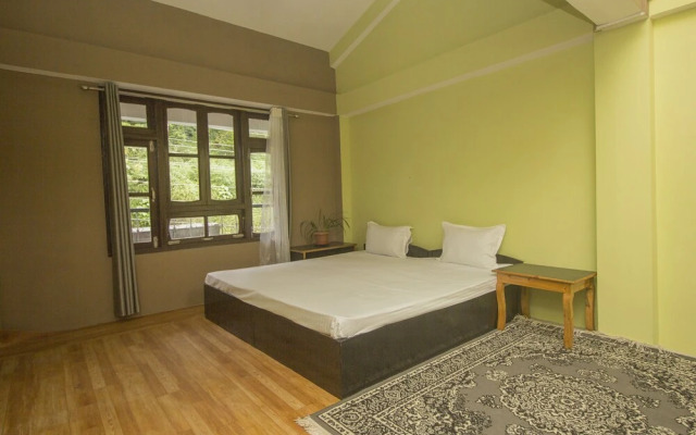 Spot On 61318 Plato Homestay