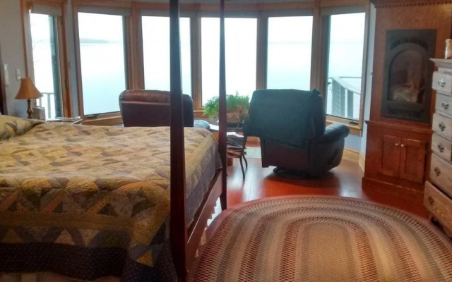 Wave Walker Bed and Breakafast