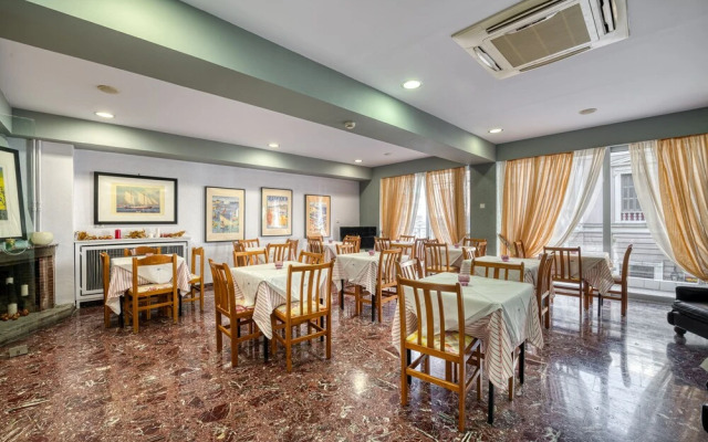 Diros Hotel