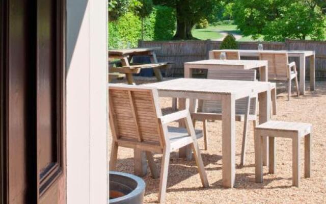 Fritton Arms Collection