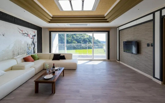 Yeosu Sora Noeul Pension