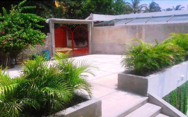 Luxury Beach Side Condo By SAMOTOGO Group