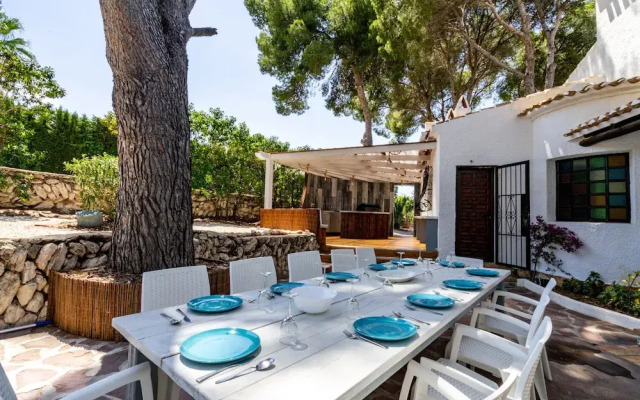 Amazing Villa With Views, Fantastic Bbq Dining Large Pool Area