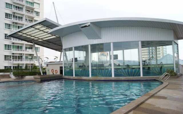 YYK 1Borneo Condominium