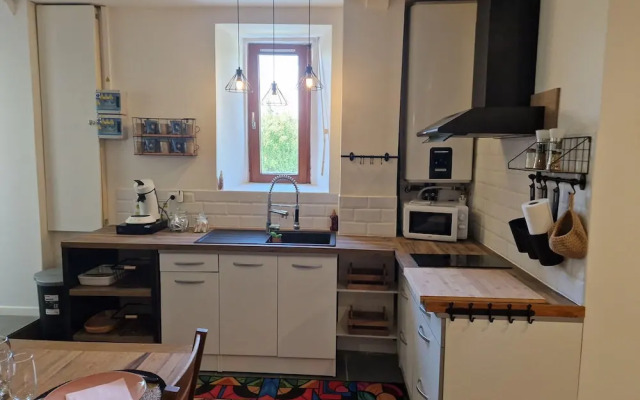 Apartment With Swimming Pool, Wifi