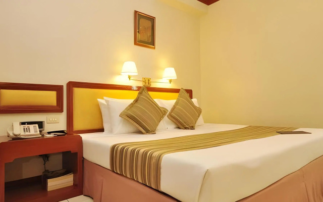 Palm Hotel Manila