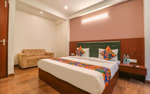 Fabhotel Lime Tree