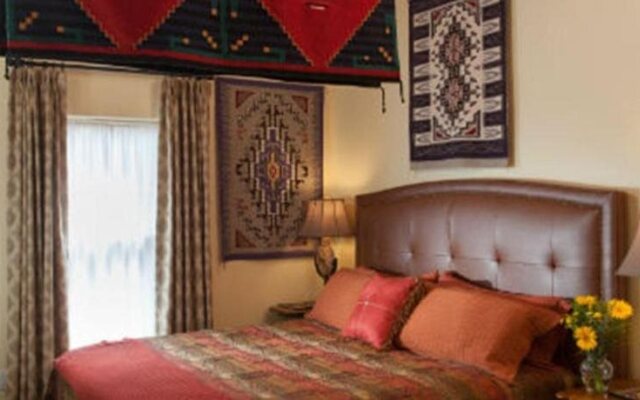 Four Kachinas Bed & Breakfast Inn