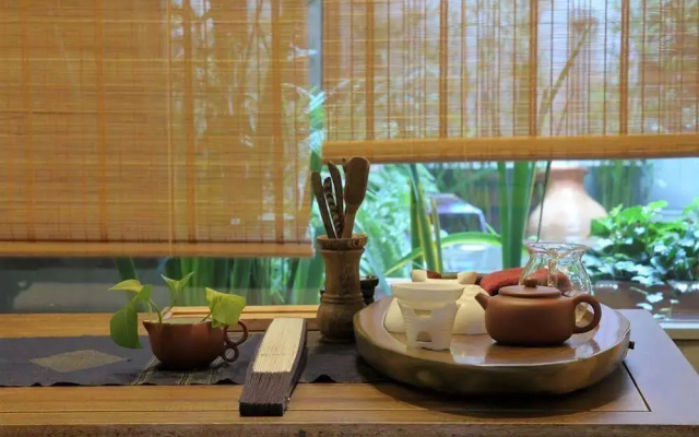 Chengdu Lingcai Hotel