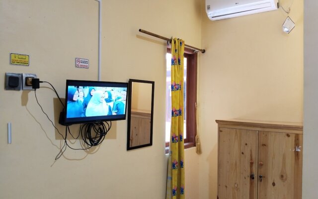 Risqia Homestay Syariah by Cocotel