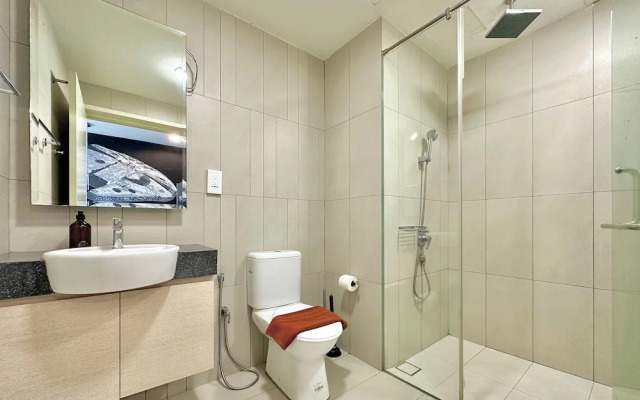 Afiniti Residences Medini by Stayrene