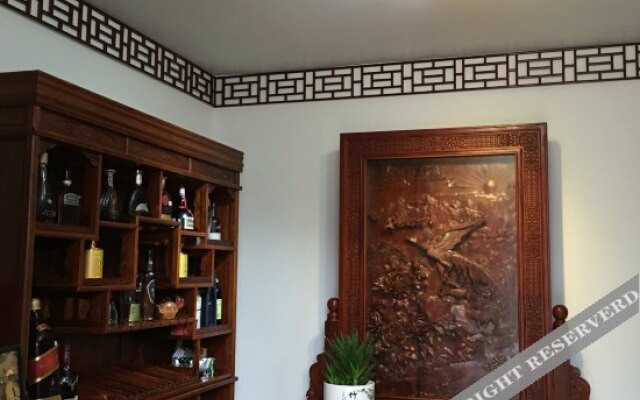 Yaqiu Courtyard Featured Hostel