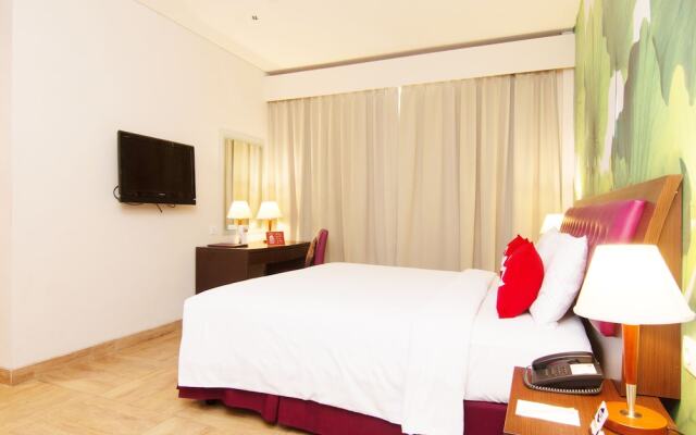 ZEN Rooms Kuta Sentral Parkir 1