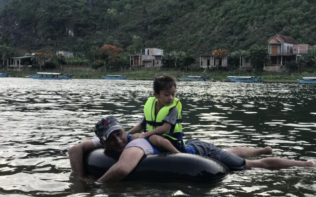 Phong Nha Coco Riverside Homestay