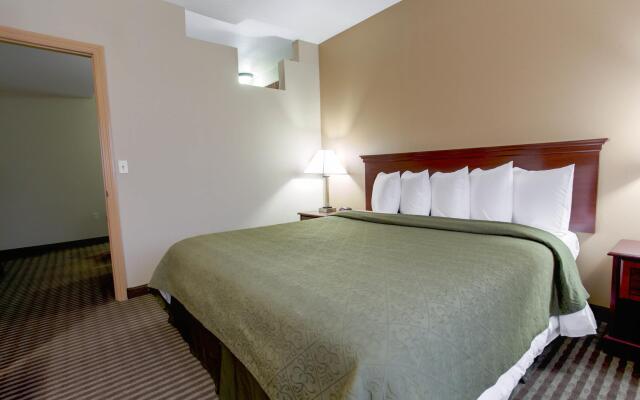 Holiday Inn Express & Suites Mountain View Silicon Valley, an IHG Hotel