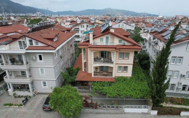 Tanaydin Evleri