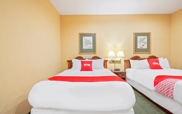 OYO Hotel St. Louis Downtown City Center MO