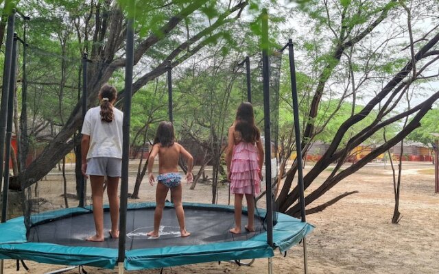 Hakuna Lodge
