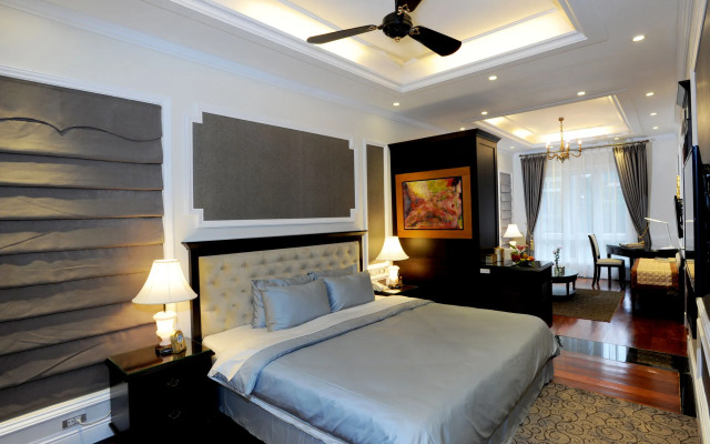 M Village Hotel Long Bien