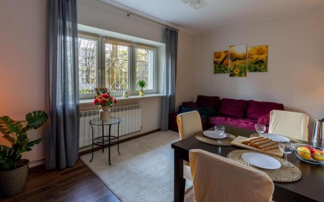 Sunflower Apartment City Center