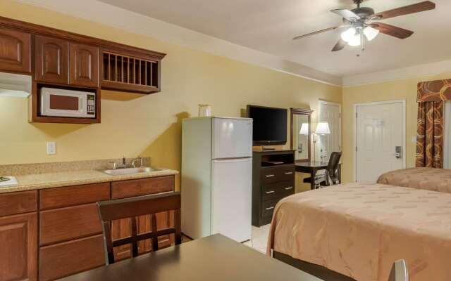 Quality Inn & Suites at The Outlets Mercedes/Weslaco