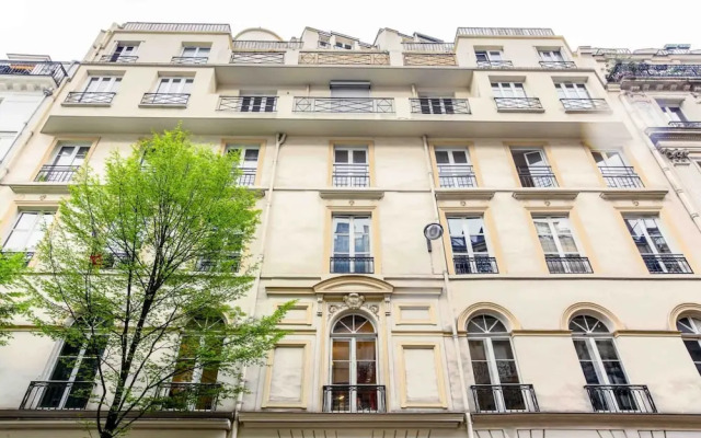Spacious Apartment - 2b/10p - AC - Marais