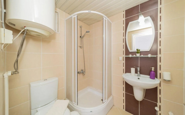 Riverside Flat Close to Beach