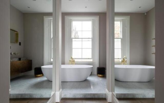 Chalcot Road Iv By Onefinestay