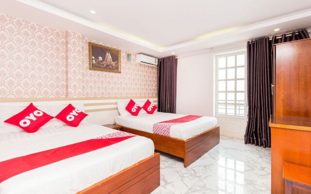 OYO 560 Le Ngan Phung Hotel