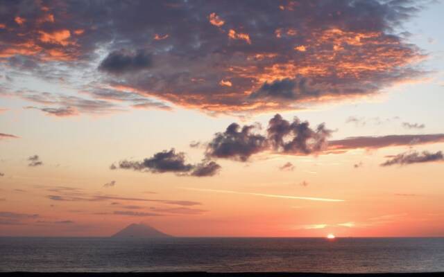 Midenza Seaside & Nature Retreat