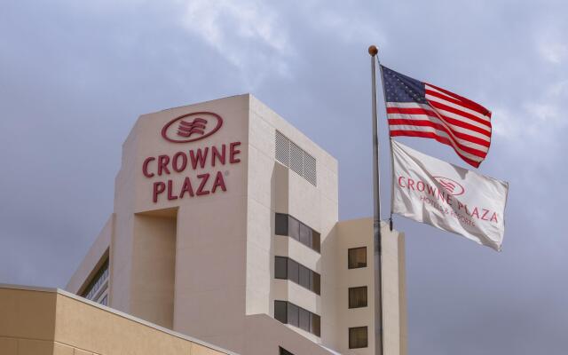 Crowne Plaza Virginia Beach Town Center, an IHG Hotel