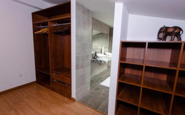 Stunning Villa Private Pool Near Yerevan Centre