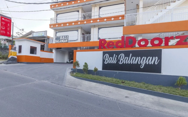RedDoorz Near Balangan Beach Bali