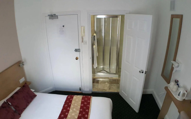 Star Hotel