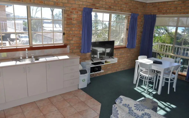 Mollymook Surfbeach Motel and Apartments