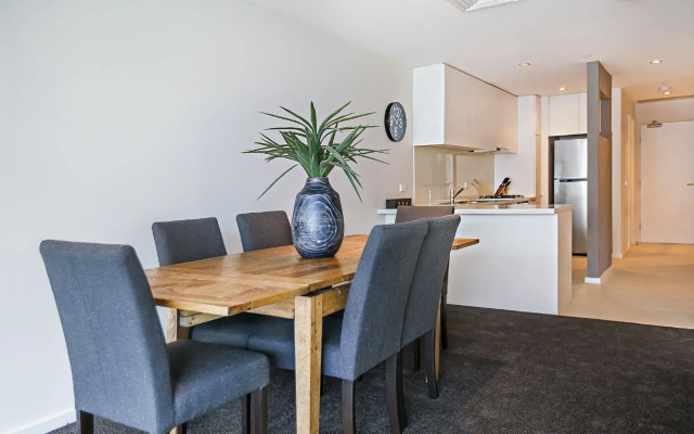 Melbourne Holiday Apartments Flinders Wharf