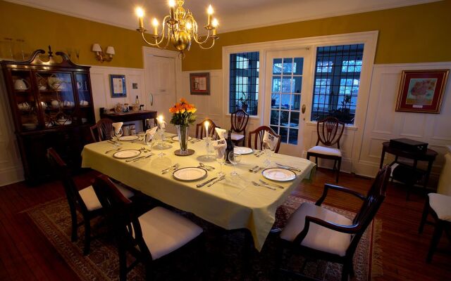 Springbank House