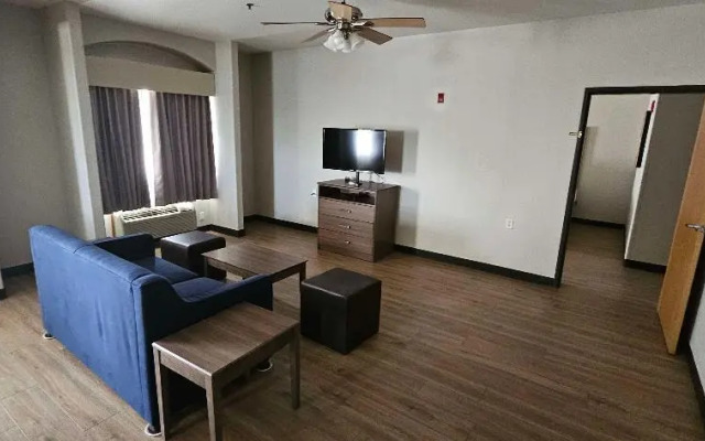 Best Western Firestone Inn & Suites