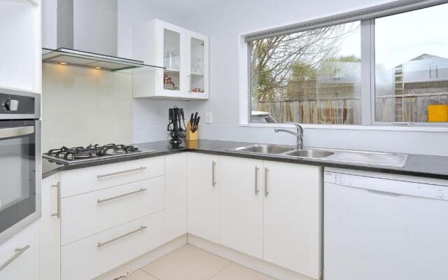 Regents 94A - Christchurch Holiday Homes