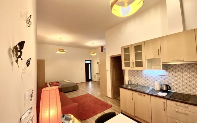 Gracia Apartment House