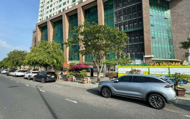 Royal Apartment in Muong Thanh