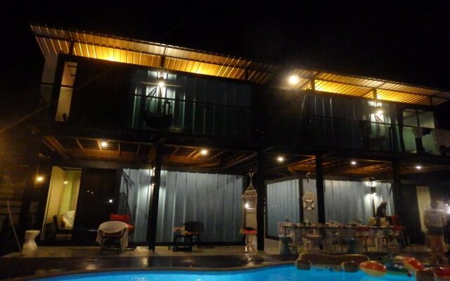 Blue Container Pool Villa