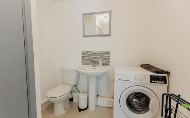Platform Avenues 5 Bed House