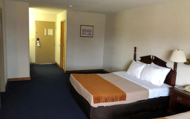 Denison Inn & Suites