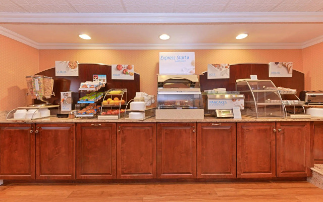 Holiday Inn Express Harrisburg SW - Mechanicsburg by IHG