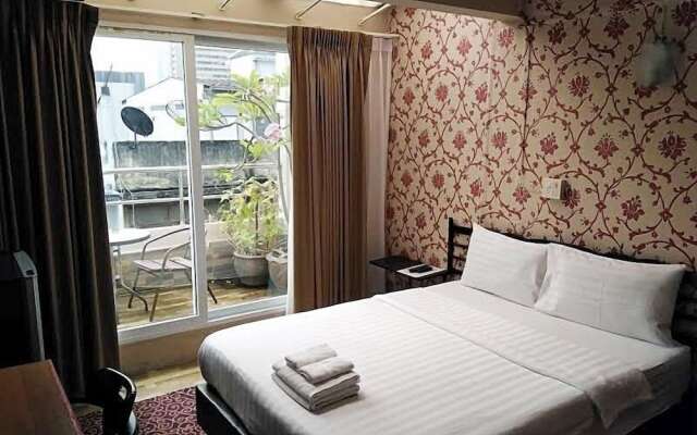 14 Plus 1 Hotel