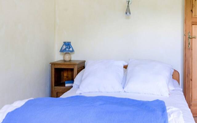 Charming Sea View Apartment in Lozen